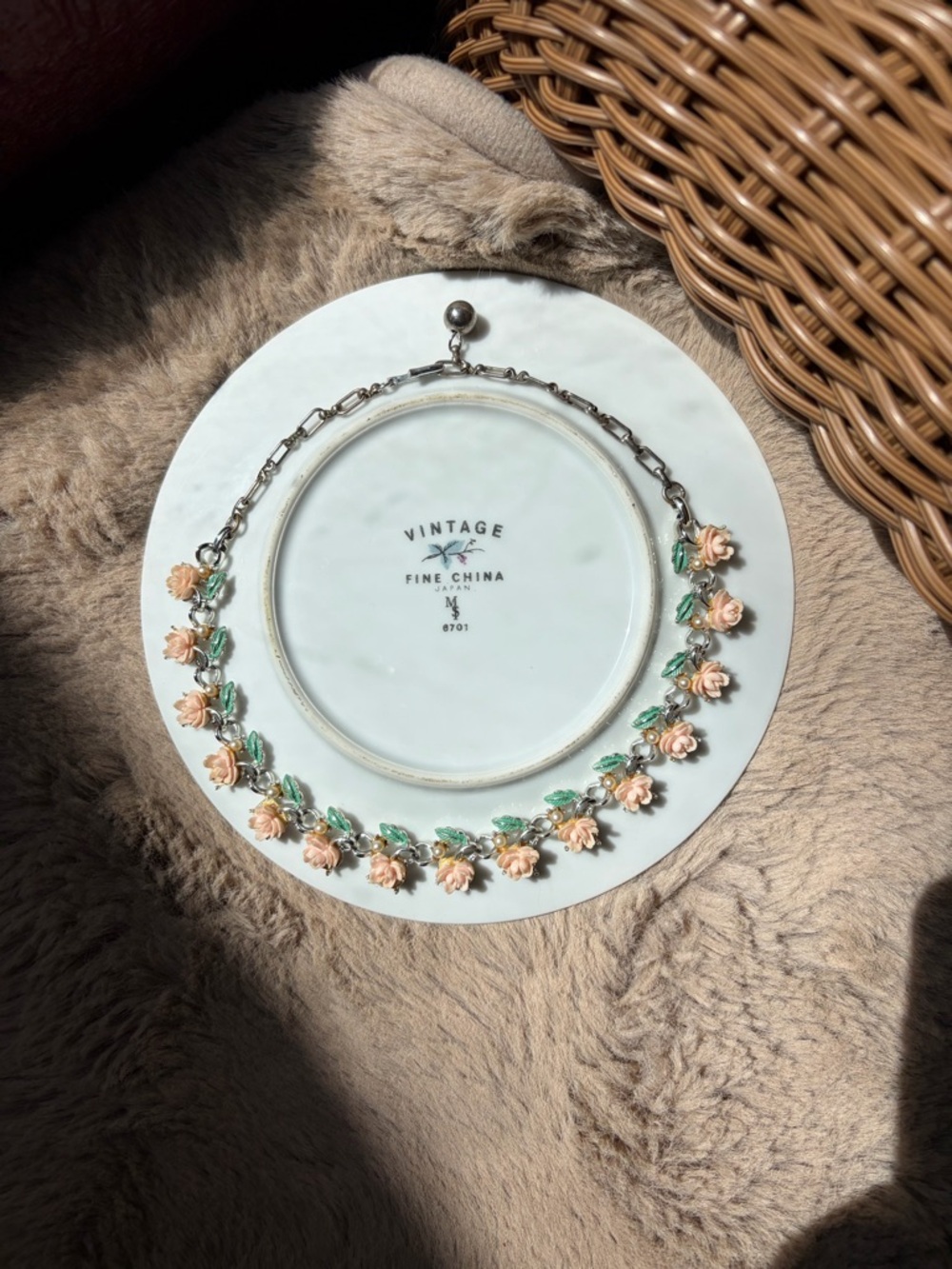 Pink Celluloid Roses With Green Leaves And Small Faux Pearls Necklace - Picture 2 of 12